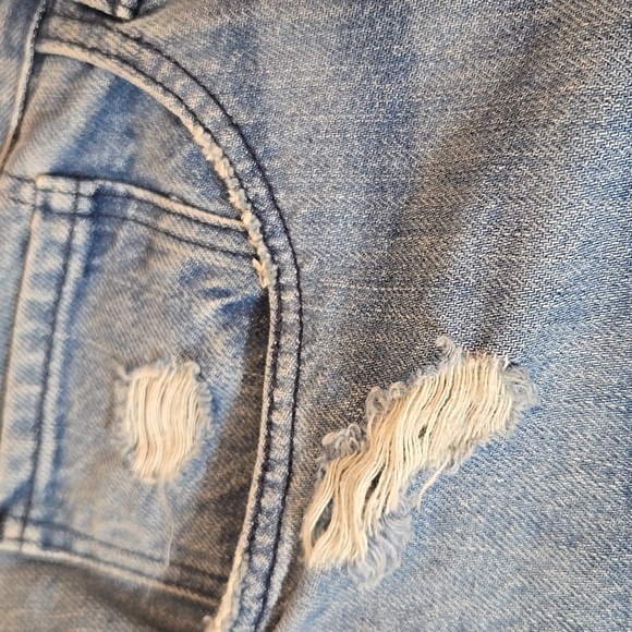 3X1 Distressed/ RawHemmed Cropped Jeans Sz 31 - Picture 8 of 14